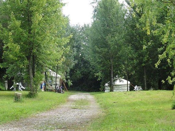 Camping Domaine De Mepillat Saint-Nizier-le-Bouchoux Экстерьер фото